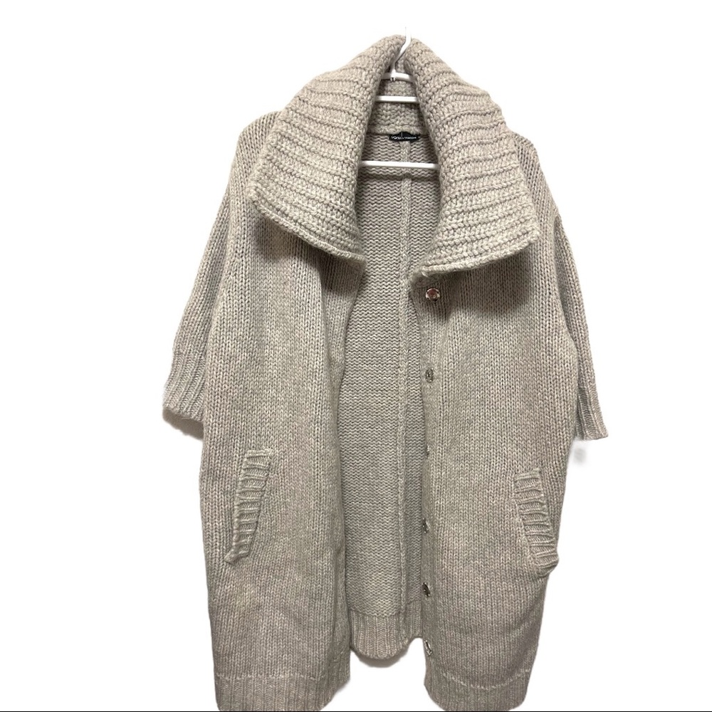 Large Neck Gray Moda International Sweater
